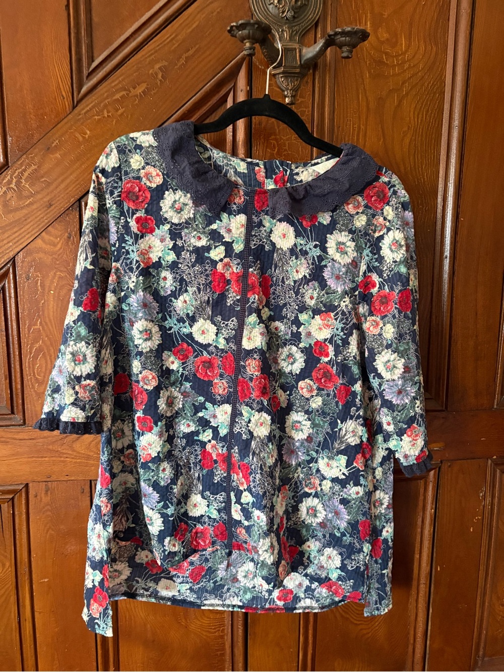 Hera Collection Navy Floral Button-Front Top with Collar and detailing